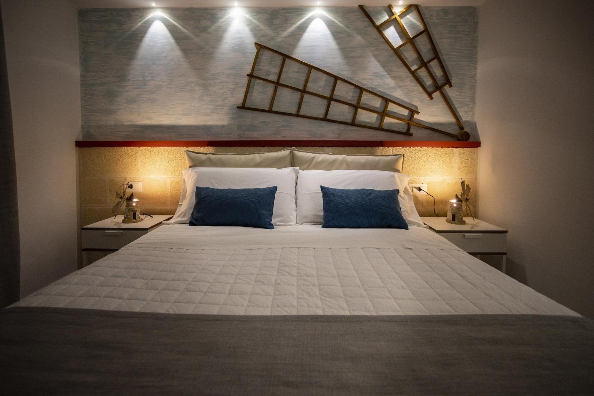 Acquaro Suite Apartments سان فيتو لو كابو الغرفة الصورة